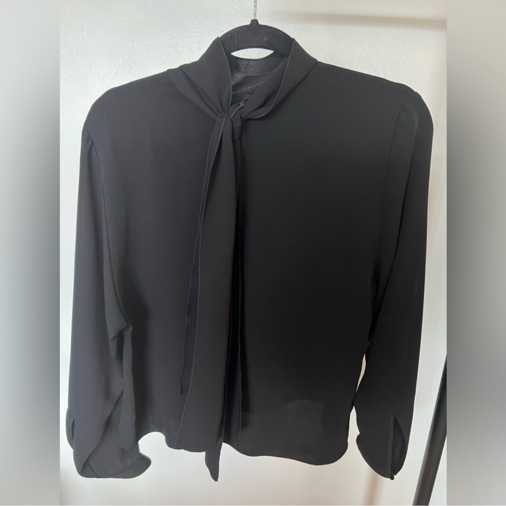 Black Aritzia Babaton “Paul Blouse”